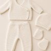 tenue-bebe-beige tenue de naissance personnalisée beige 5 pièces