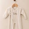 tenue de naissance personnalisée 3 pièces beige